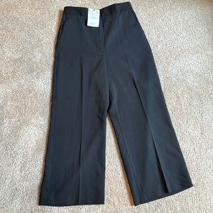 New with tags Zara wide leg cropped pants in black size medium